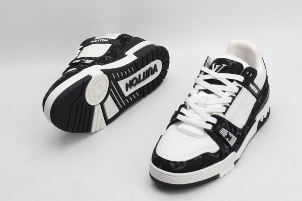 l0*is V*t0n trainer sneaker