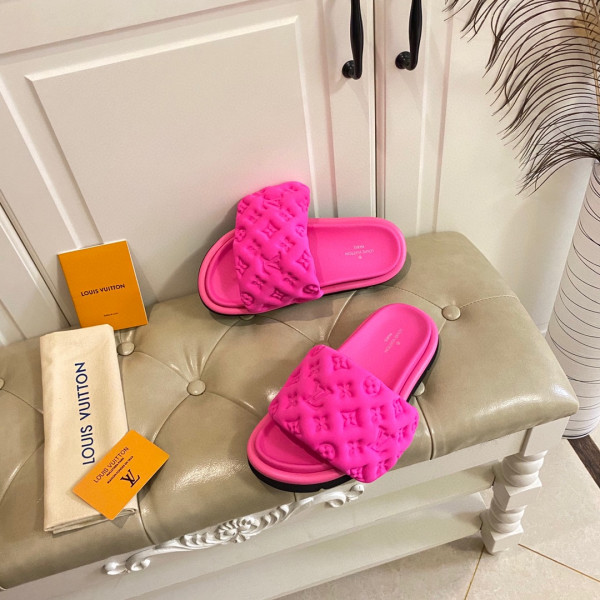 l0*is V*t0n pool pillow comfort mule