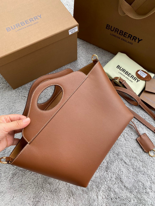 B**rry pocket tote