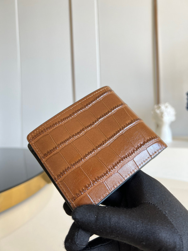 l0*is V*t0n multiple wallet