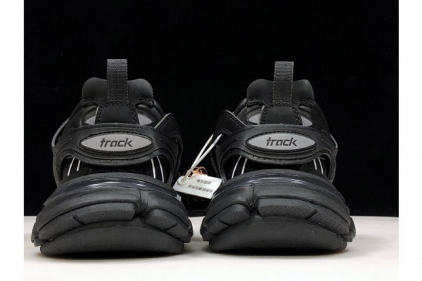 Ba*len*cia*ga track trainer