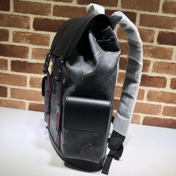 G*u*i backpack