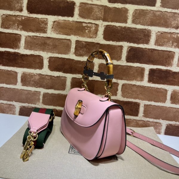 G*u*i small top handle bag with bamboo