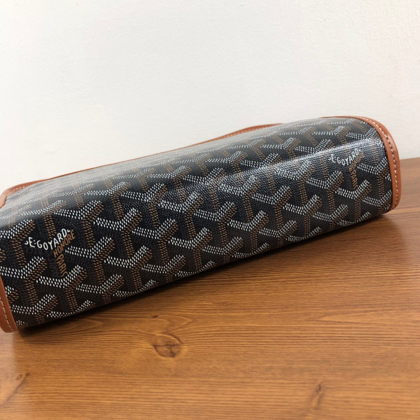 Go*ard toiletry bag