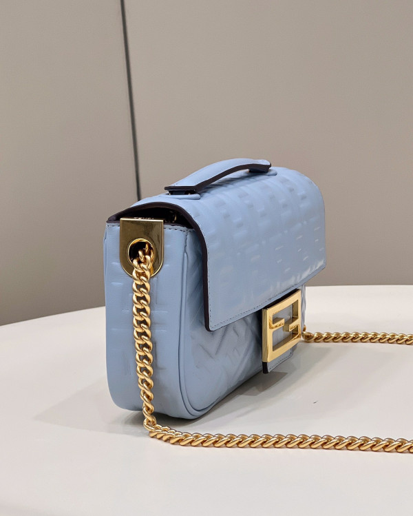 F**di baguette chain midi 397b98-24*14*7cm