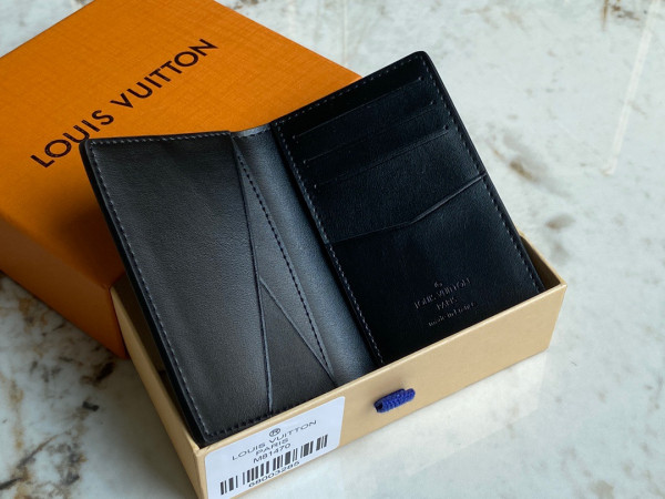 l0*is V*t0n pocket organizer