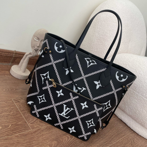 l0*is V*t0n neverfull mm