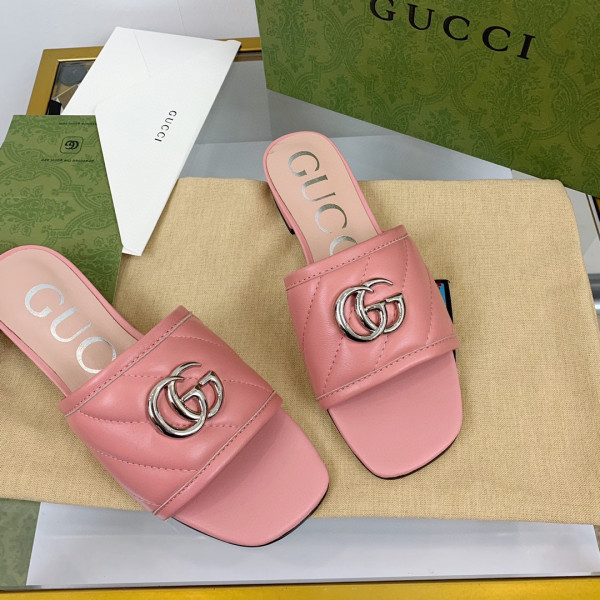 G*u*i women