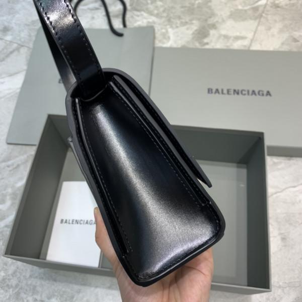 Ba*len*cia*ga  hourglass chain bag
