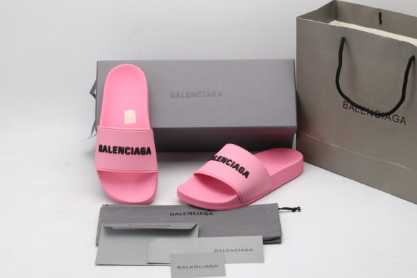 Ba*len*cia*ga pool slide sandal