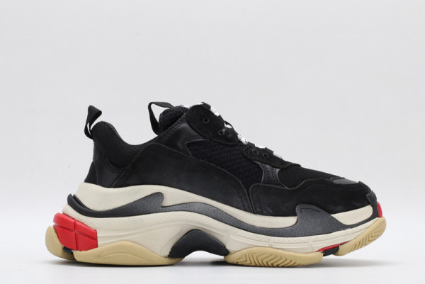 Ba*len*cia*ga triple s