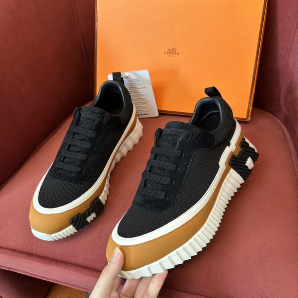 H**mes sneaker