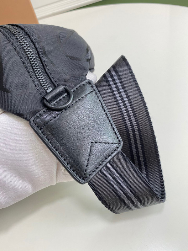 B**rry bum bag