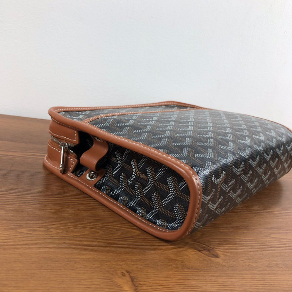 Go*ard toiletry bag
