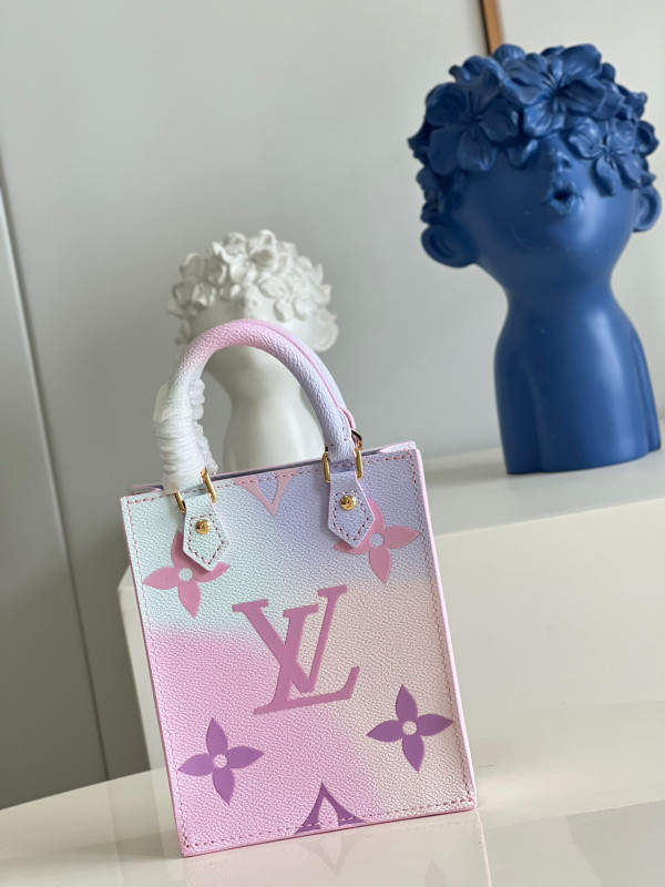 l0*is V*t0n petit sac plat