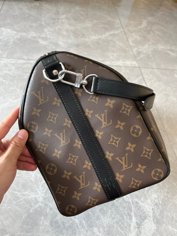 l0*is V*t0n keepall 45