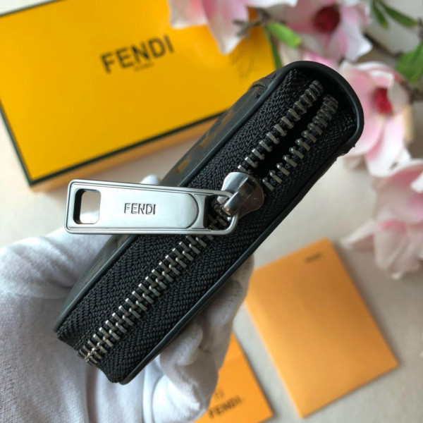 F**di wallet