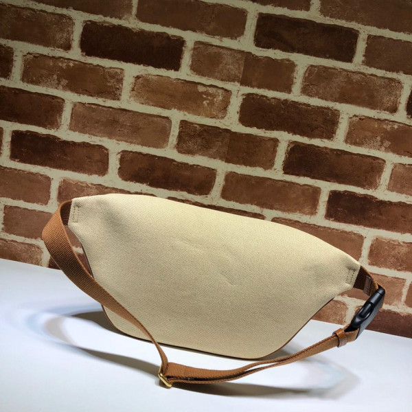 G*u*i vintage canvas belt bag