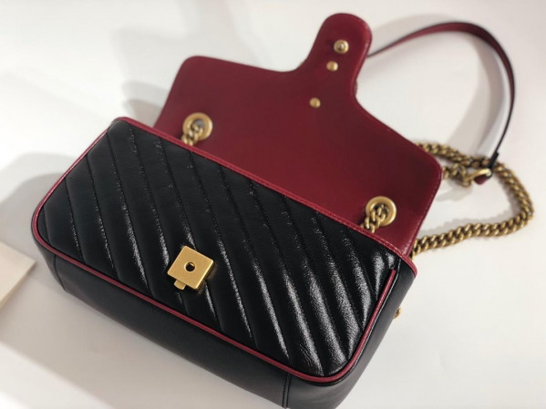 G*u*i gg marmont 26cm