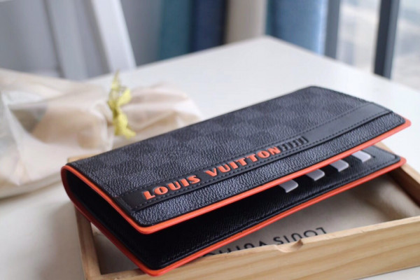 l0*is V*t0n brazza wallet