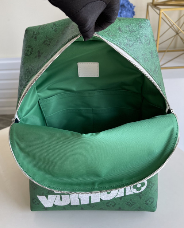 l0*is V*t0n discovery backpack