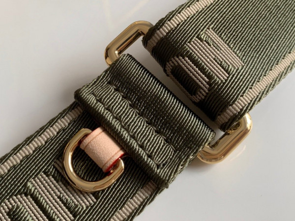 l0*is V*t0n strap