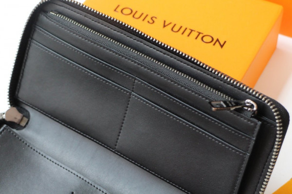 l0*is V*t0n zippy wallet