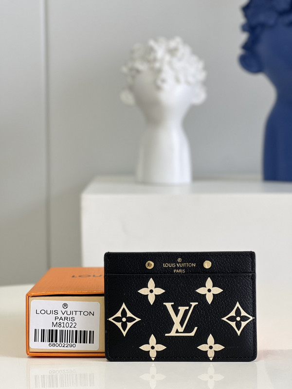 l0*is V*t0n card holder