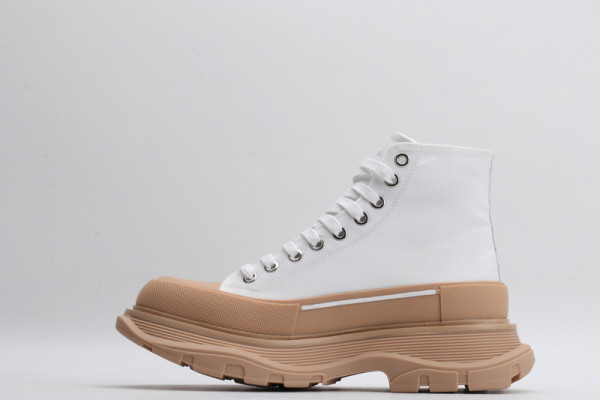 ale*d*r M*Q*en tread slick boot