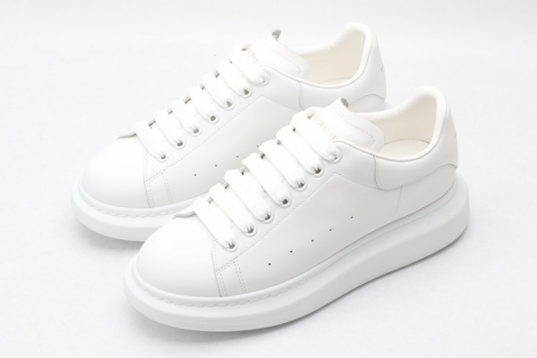 ale*d*r M*Q*en oversized sneaker