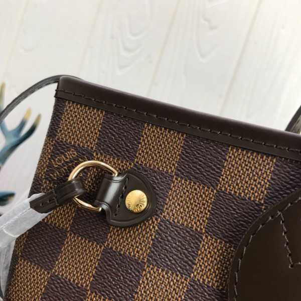 l0*is V*t0n neverfull pm