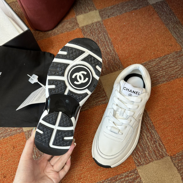 CL WOMEN SNEAKER