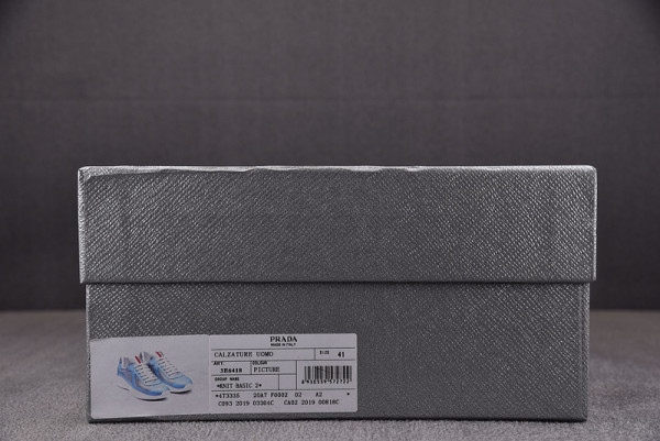 Pra*a sneaker
