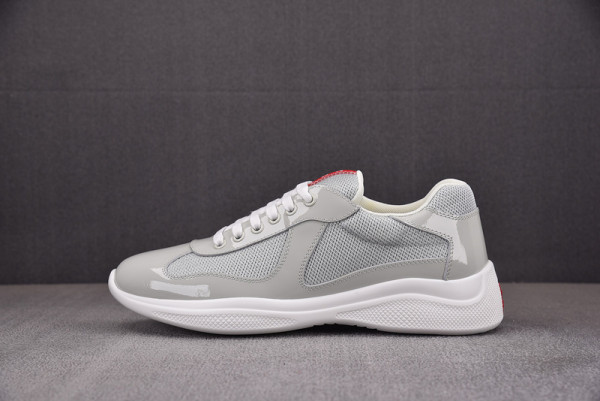 Pra*a sneaker