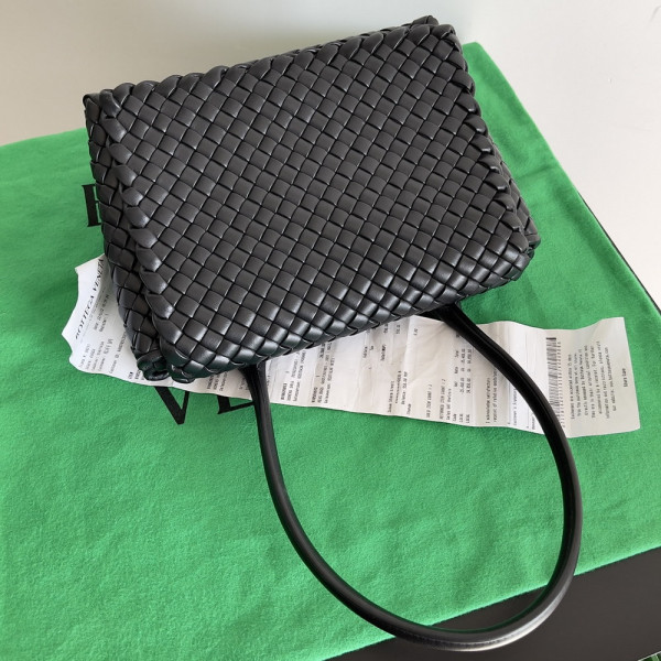 bo*te*ga Ve*ne*ta patti top handle bag