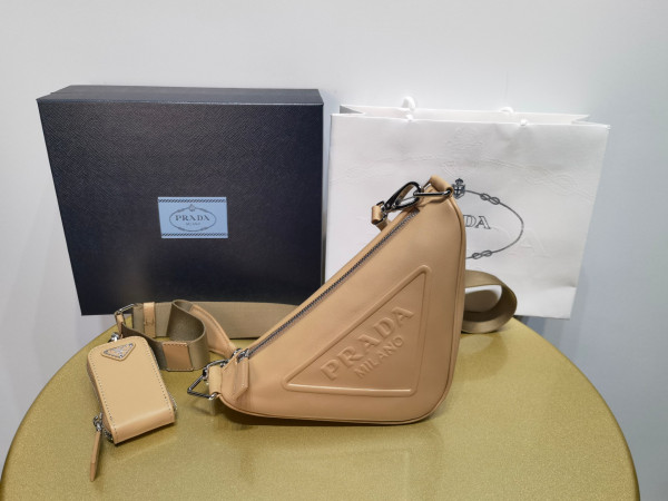 Pra*a triangle bag