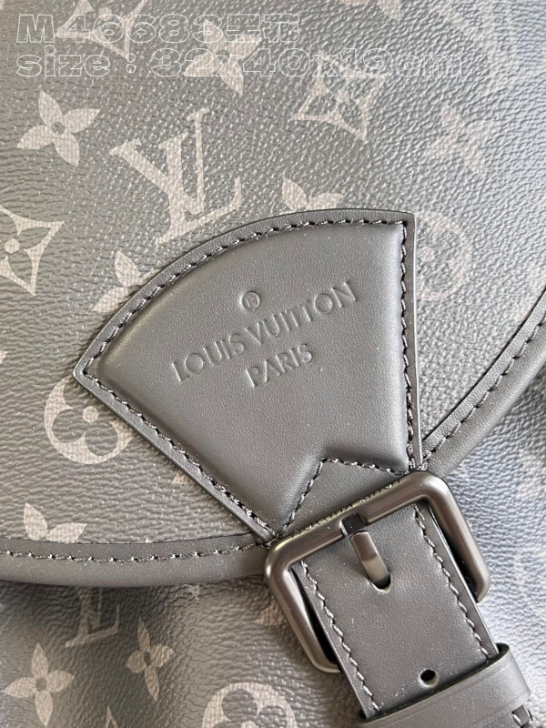 l0*is V*t0n backpack