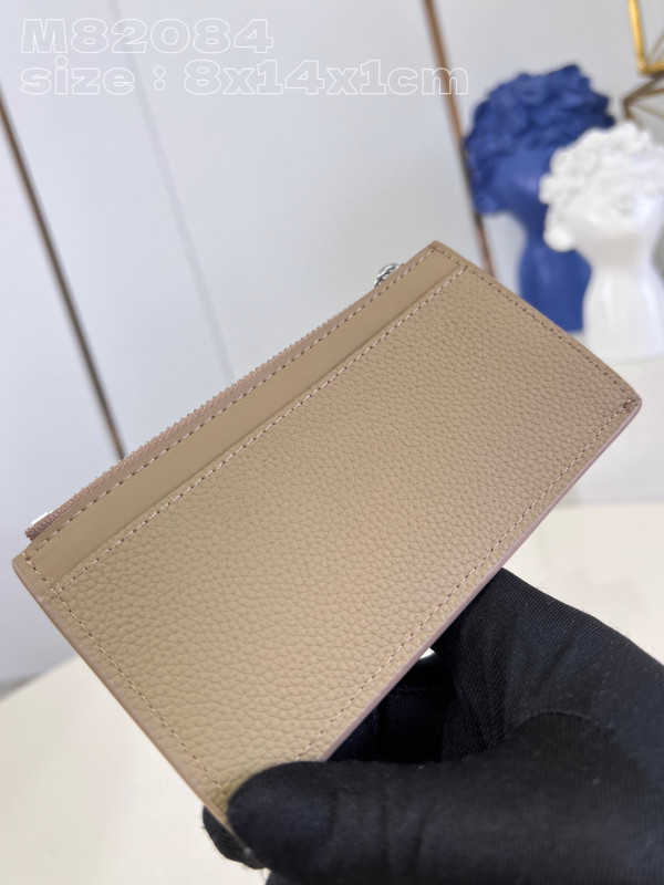 l0*is V*t0n coin card holder
