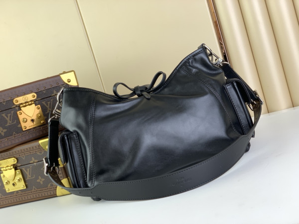 l0*is V*t0n carryall cargo -33.5 x 23x15cm