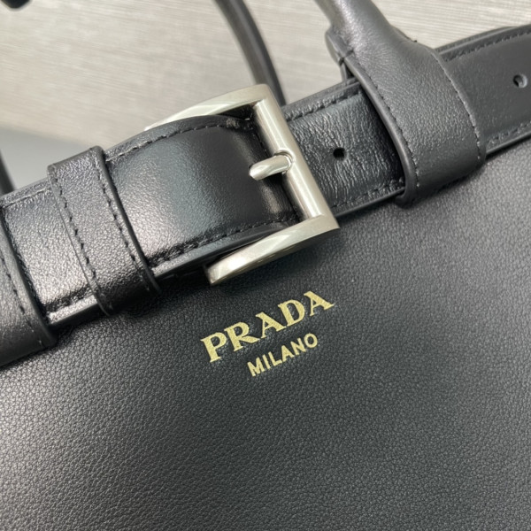 Pra*a buckle large leather handbag with belt-32*23*11cm