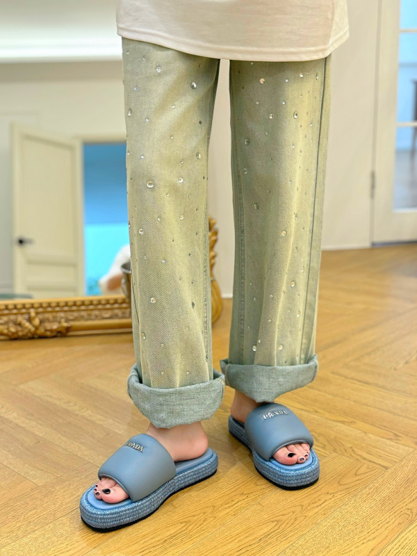 Pra*a sandals
