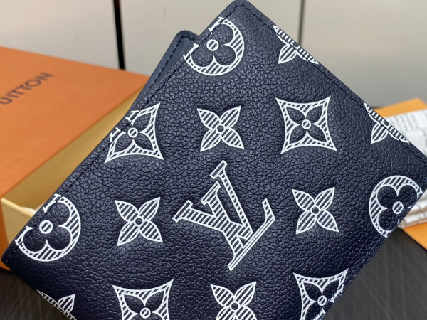 l0*is V*t0n multiple wallet-11.5*9*1.5cm