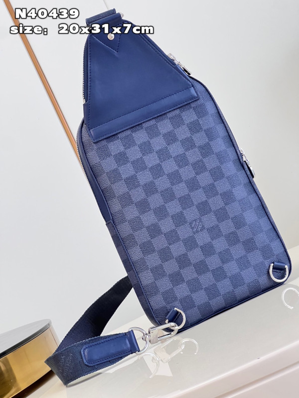 l0*is V*t0n avenue slingbag nm