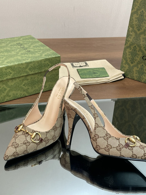 G*u*i heels-10.5cm