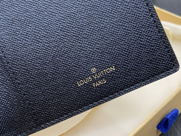 l0*is V*t0n passport cover-10*14*2.5cm