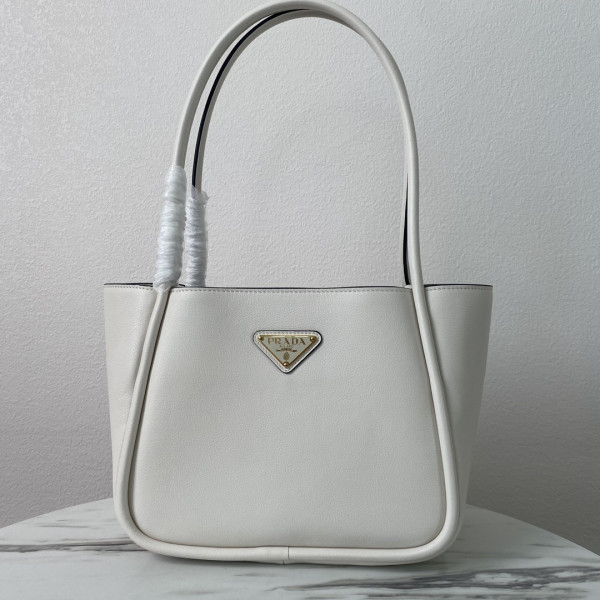 Pra*a medium leather handbag-25*18.5*12.5cm
