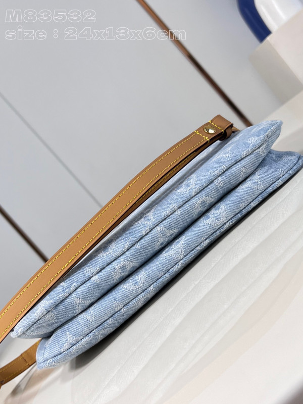 l0*is V*t0n liv pochette double -24.5*13.5*6.5cm