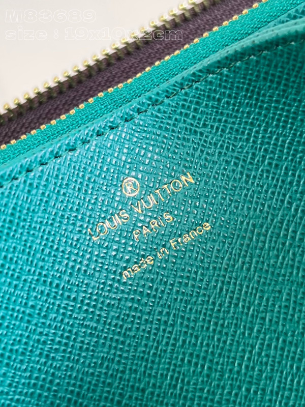 l0*is V*t0n zippy wallet-10*20*2 cm