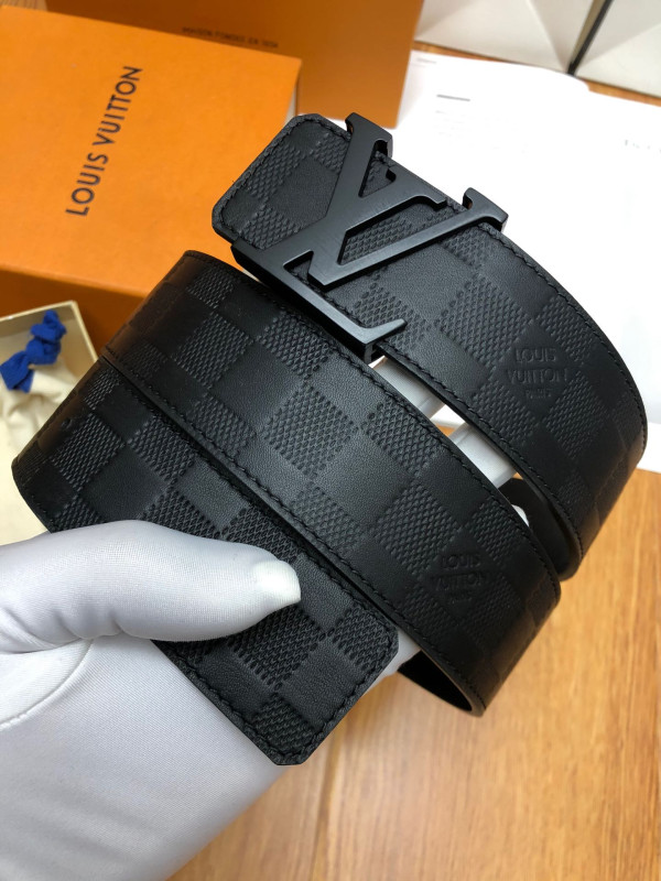 l0*is V*t0n belt