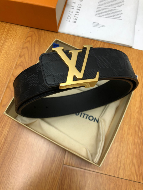 l0*is V*t0n belt